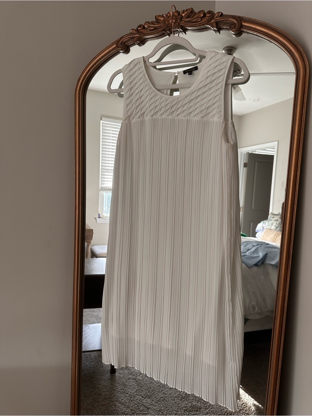 Massimo Dutti Cream Pleated Sleeveless Midi Dress